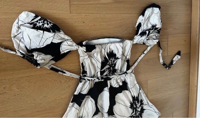 Abito boho chic fiori bianco-nero