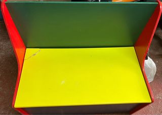 Banco infantil almacenaje rojo-amarillo