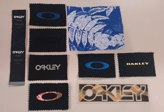 Oakley Gadget Originali Nuovi 9 Pezzi  Gadget