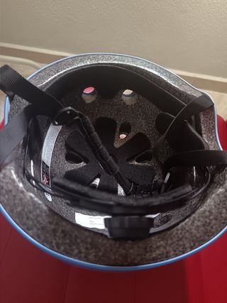 Casco patinete azul - nuevo