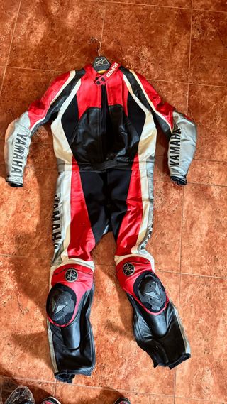 Traje moto Yamaha Dainese