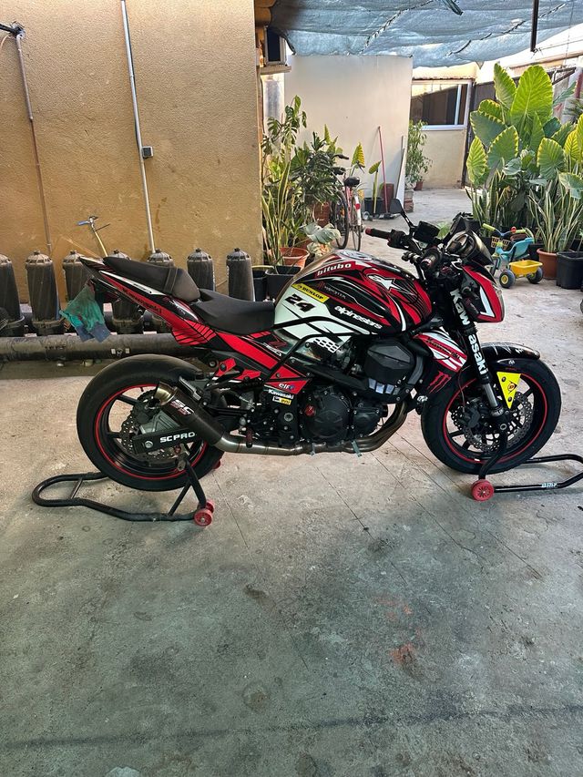 Kawasaki Z750