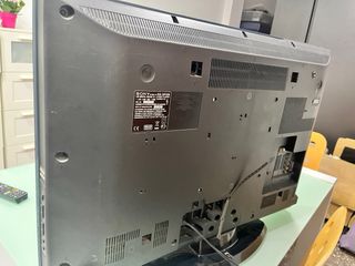 TV Sony Bravia 32" con mando