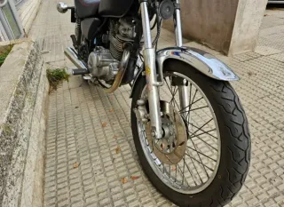 Yamaha SR 250cc Customizada.