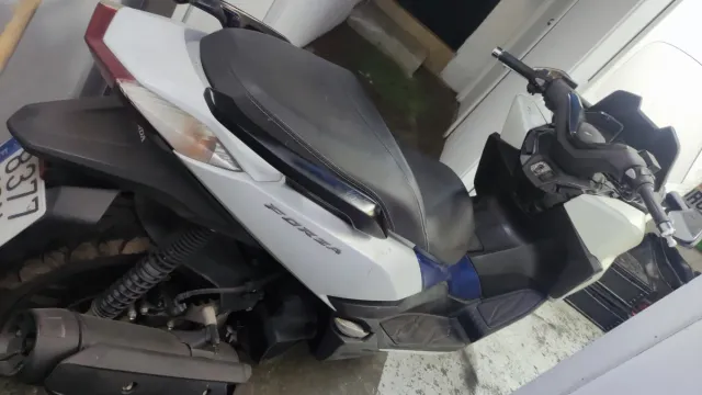 Honda Forza 125 - Scooter