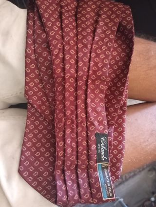 Corbata Gris y Morada