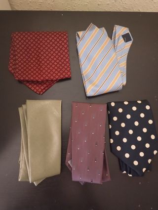 Corbata Gris y Morada