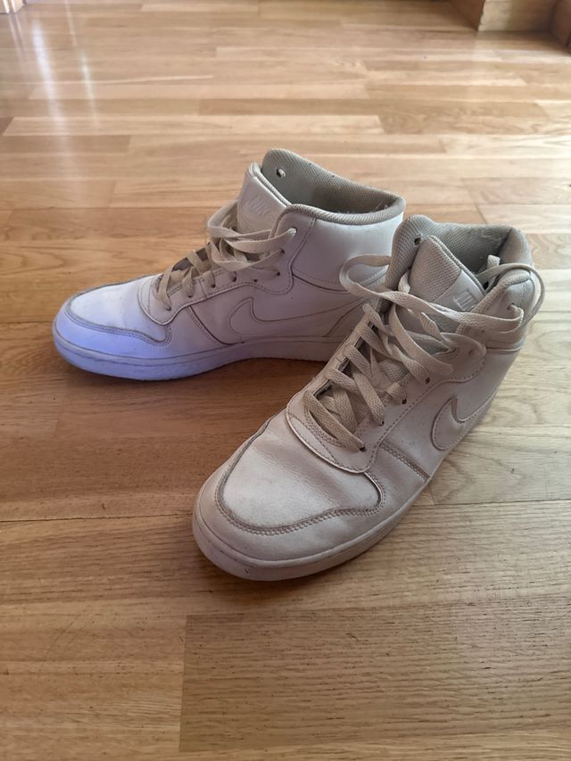 Zapatillas Nike blancas altas
