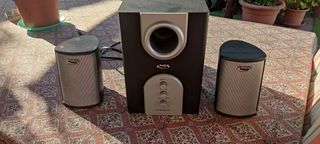 Altavoces 2.1 NGS - sonido envolvente