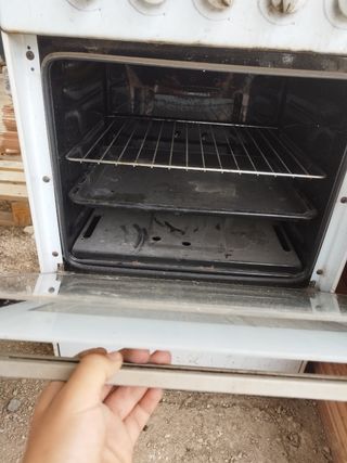 Horno Kunft con 4 fogones