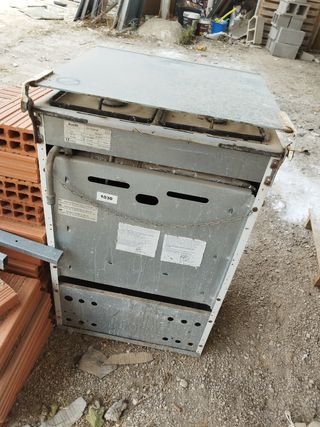 Horno Kunft con 4 fogones