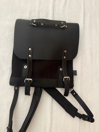 Zaino nero in pelle
