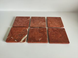 Juego de 6 posavasos de mármol Rojo Alicante.