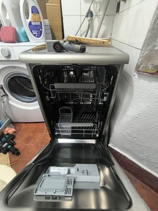 Lavavajillas Whirlpool 45cm Acero
