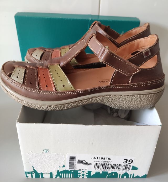 Sandalias de piel para mujer
