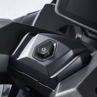 Kymco CV3 575 (carnet B coche)