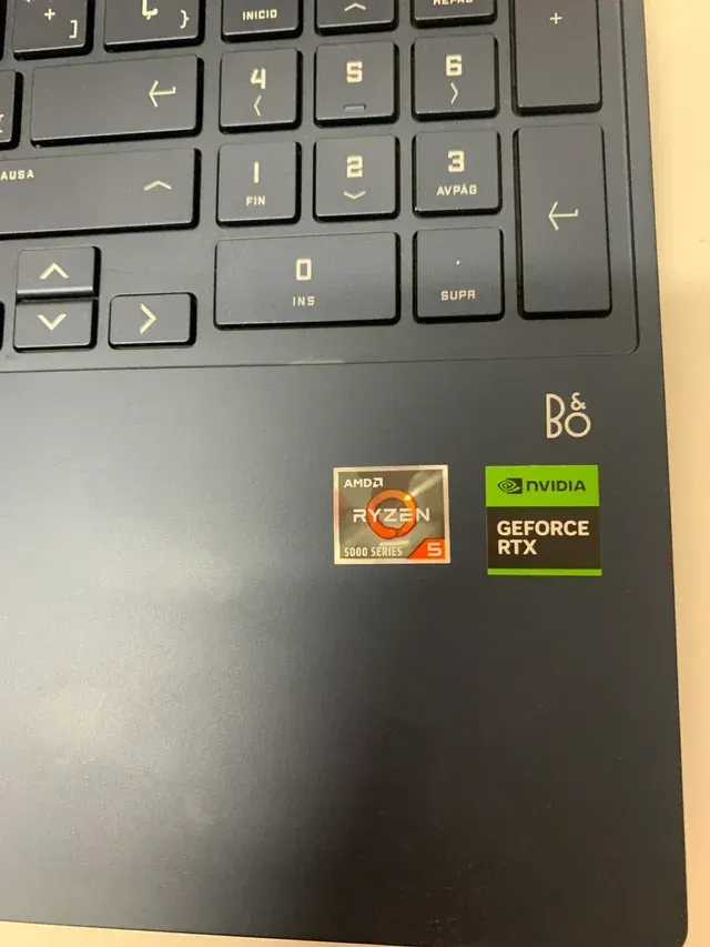 Portátil HP Victus 15-fb0038ns en perfecto estado.