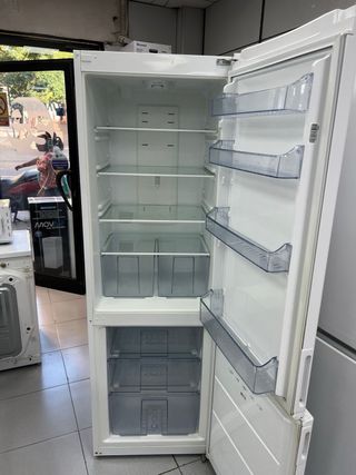 Nevera Benavent 185x60cm nofrost