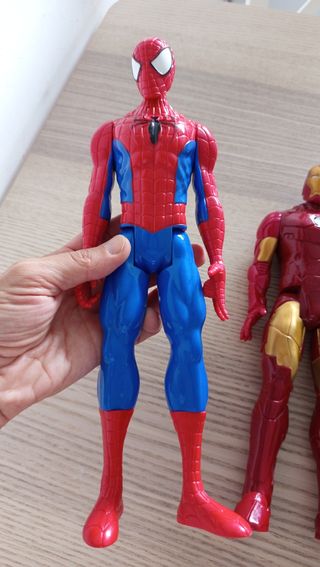 3 Muñecos Marvel: Spiderman, Iron Man, Capitán Amé