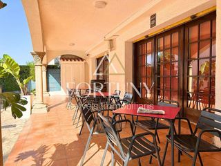 Local comercial en venta en Vilafortuny - Cap de Sant Pere en Cambrils