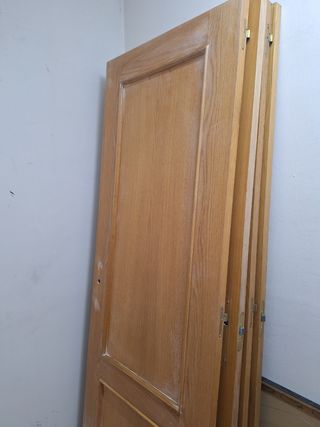 8 Puertas macizas de madera 72cm.
