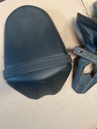 Portamatriculas y asiento Suzuki GSX R 1000-2013