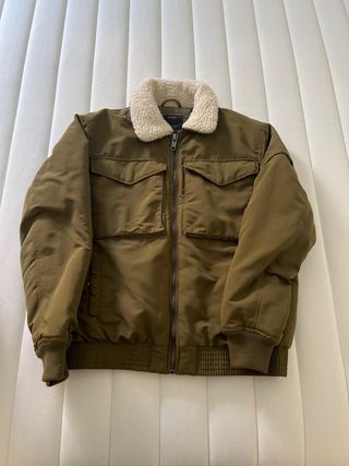 Cazadora Bomber Bershka Verde M