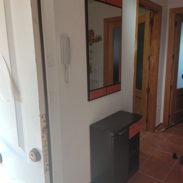 Mueble recibidor marrón-naranja