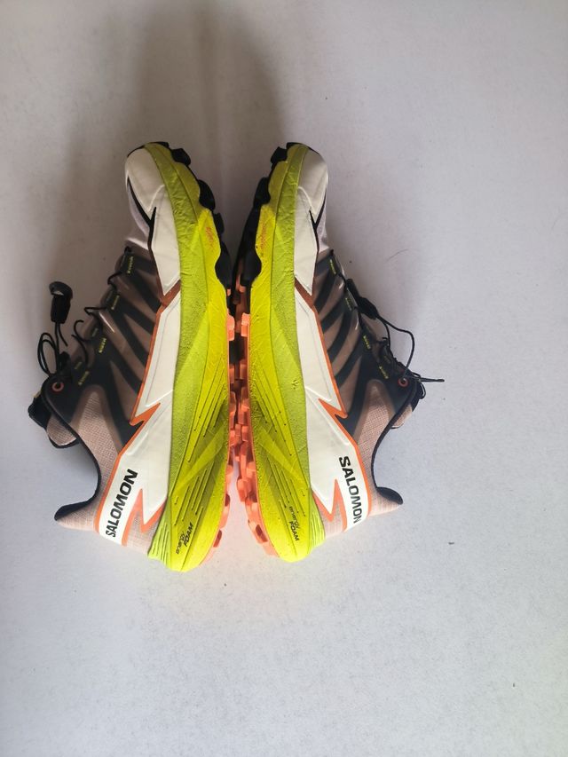 Zapatillas Salomon thunder cross- Beige/Amarillo