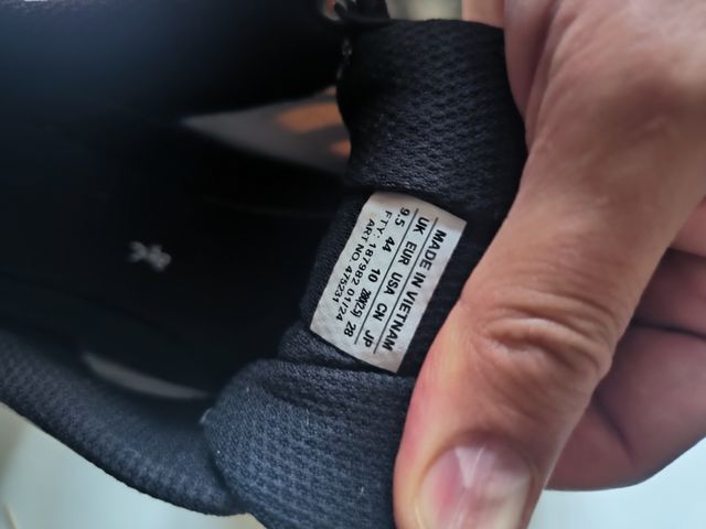 Zapatillas Salomon thunder cross- Beige/Amarillo