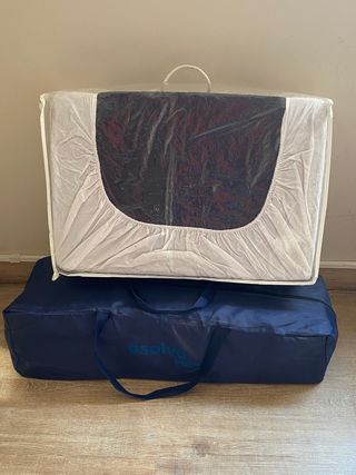 Cuna de viaje + colchón + sábana