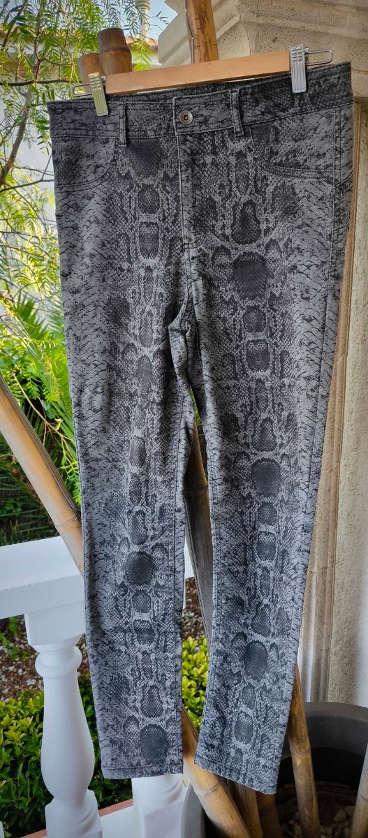 Legging Calzedonia serpiente push up de segunda mano por 10 EUR en