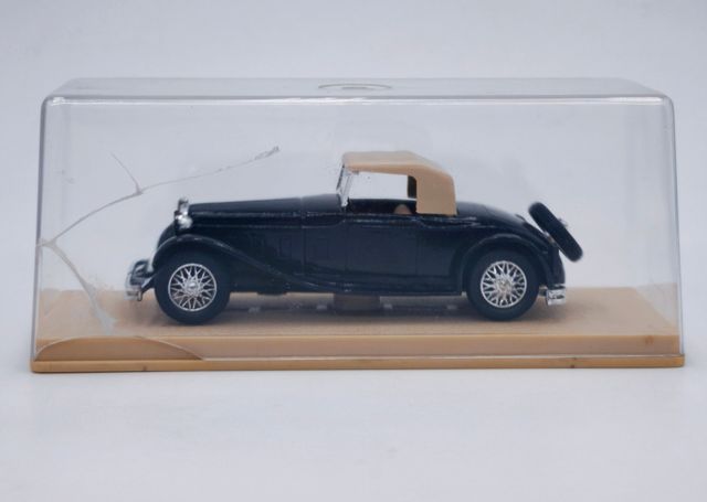 DELAYE D8S CABRIOLET 1932 1:43 ELIGOR 1004