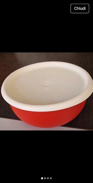 Ciotola Tupperware rossa 550gr 