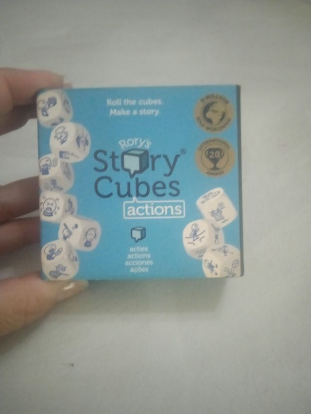 Gioco da tavolo story cubes