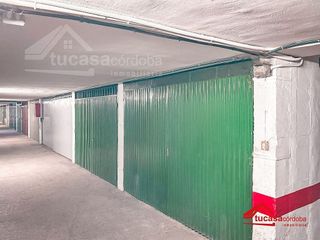 Garaje en venta en Huerta de la Reina - Trassierra en Córdoba