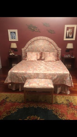 Cama 150cm completa + mesitas