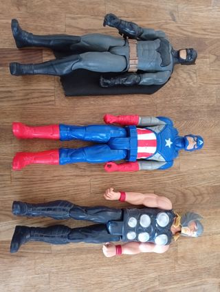 Muñecos Avengers