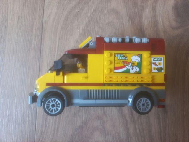 Lego City Pizza Van 60150