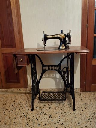 Máquina coser antigua Singer
