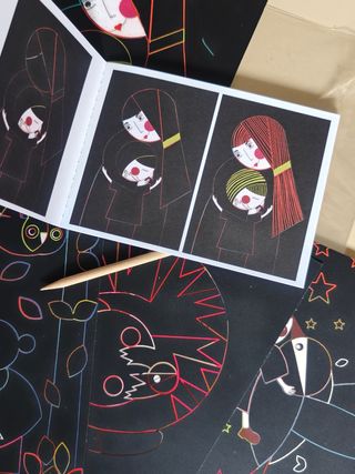 REGALO Láminas para rascar Djeco 