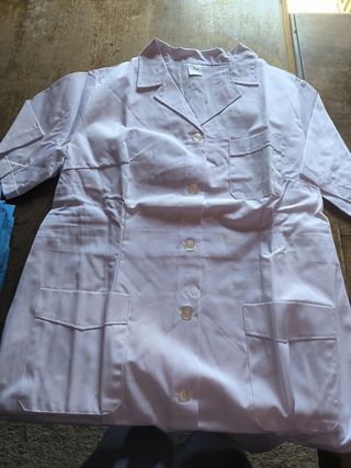 Bata blanca laboratorio - manga corta
A ESTRENAR 