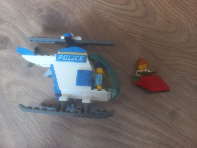 Lego City 60275: Helicoptero Policia
