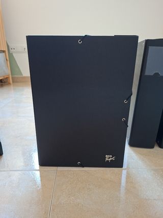 3 carpetas proyectos, duras de cartón + 1 carpeta