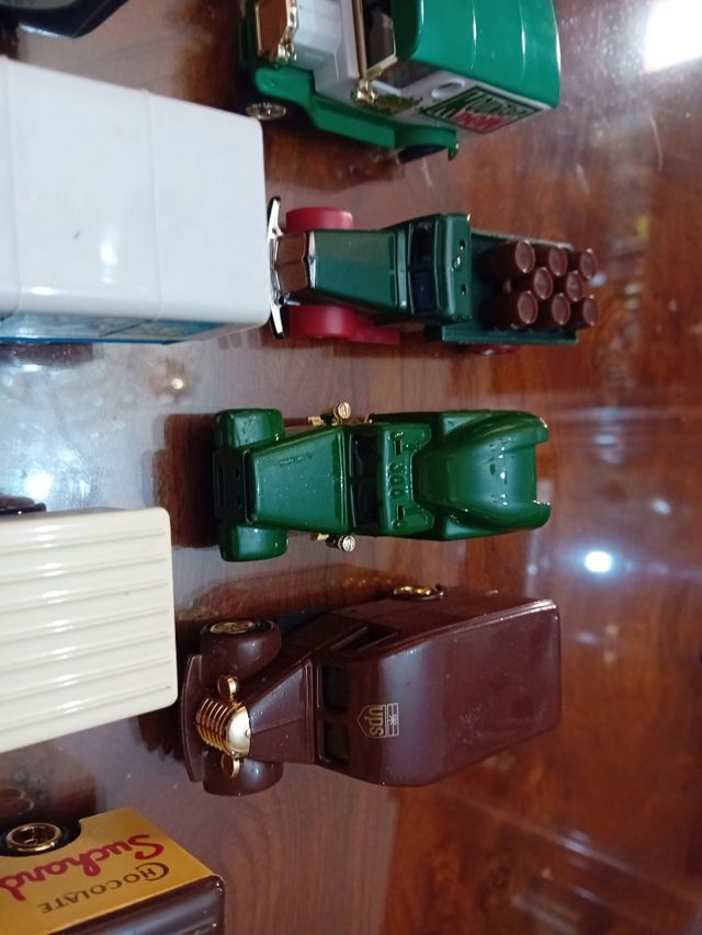 18 coches antiguos  de coleccion