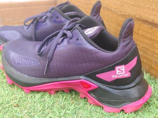 Zapatillas Salomon - Moradas y Rosas