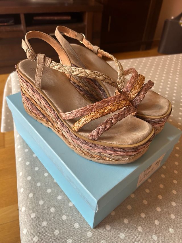 Sandalias Alma en Pena - Cuña 39