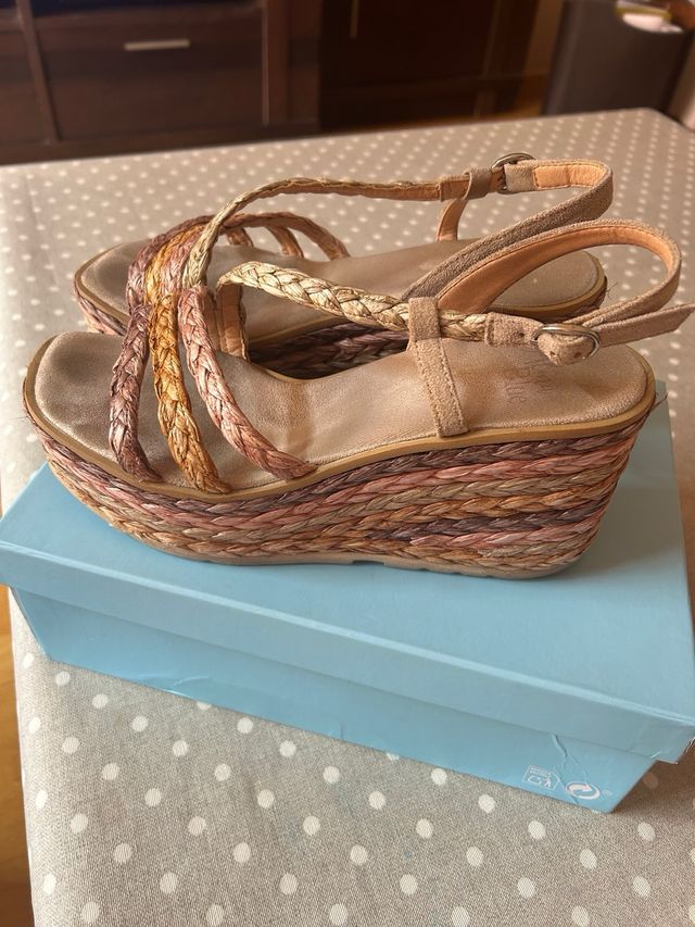 Sandalias Alma en Pena - Cuña 39