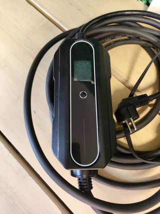 Cargado coche eléctrico 
