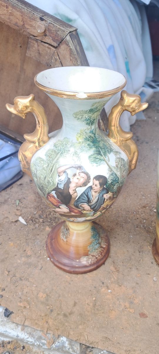 Jarra y jarrón porcelana pintados a mano